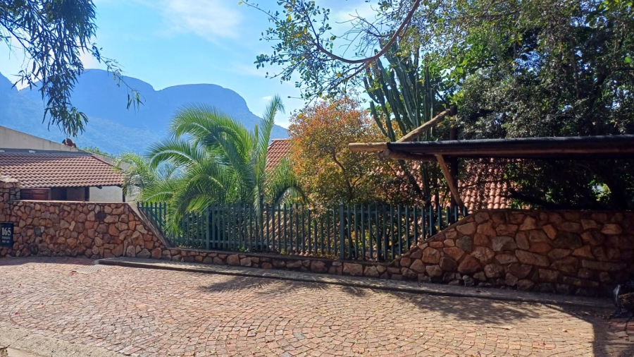 4 Bedroom Property for Sale in Kosmos North West